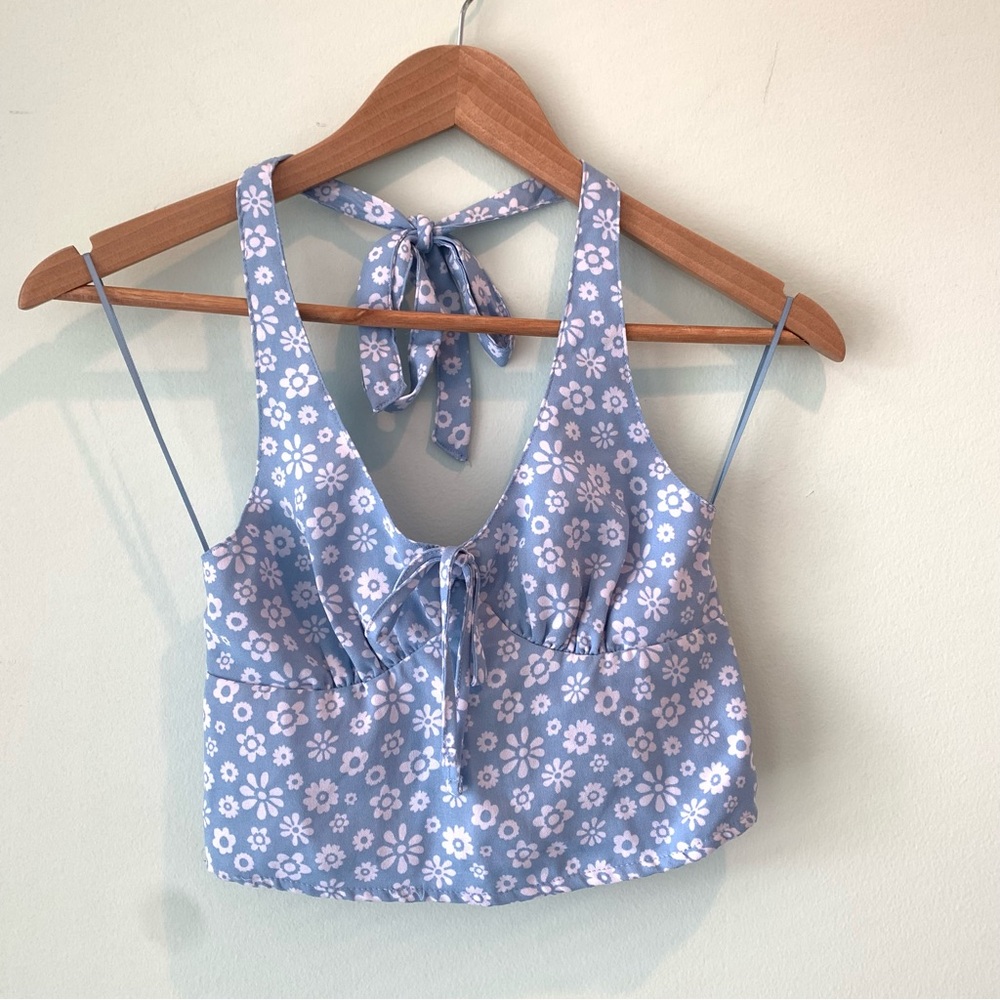 NWT Hollister Blue White Floral Smocked Back Halter Crop Top XS